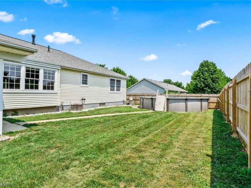 325 Fieldstone Court, Wellington, OH 44090 Photo 37
