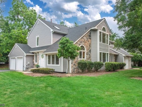 19 Matthew Rd, Wayne, NJ 07470