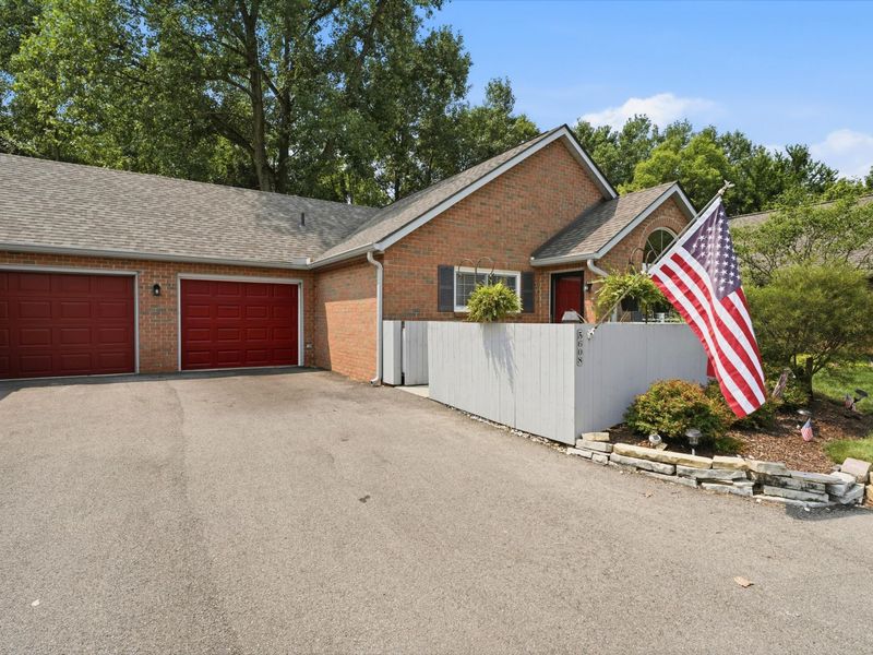 5608 Blendon View Court, Columbus, OH 43230 Photo 2
