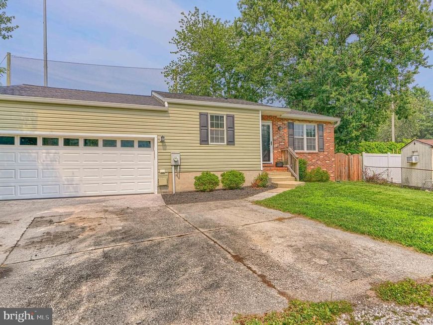 87 Bar Harbor Road, Pasadena, MD 21122 Main Photo