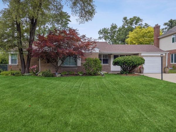 4812 Wolf Road , Western Springs, IL 60558