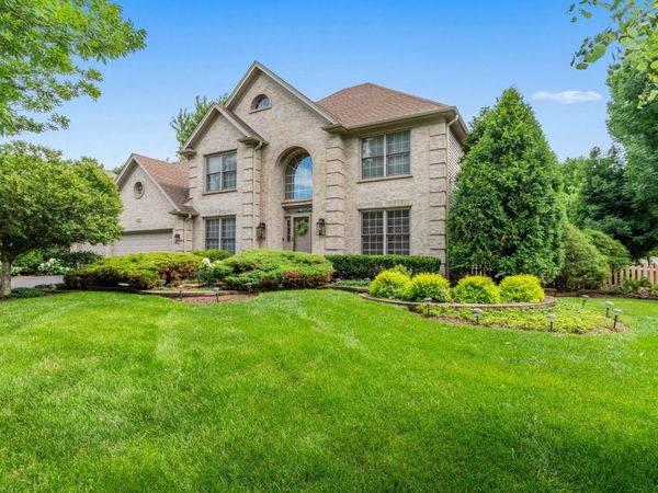 2660 Hoddam Road, Naperville, IL 60564