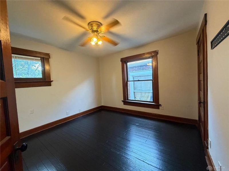 23 E Parkwood Drive, Dayton, OH 45405 Photo 12
