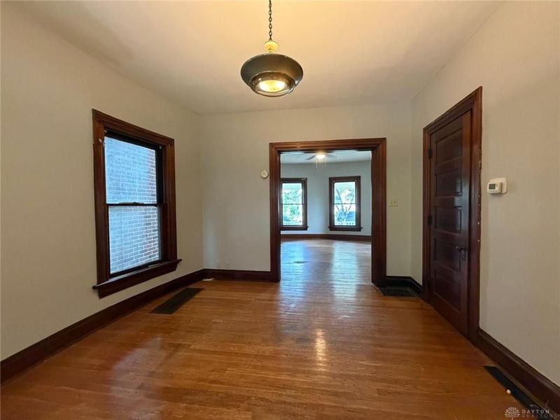 23 E Parkwood Drive, Dayton, OH 45405 Photo 6