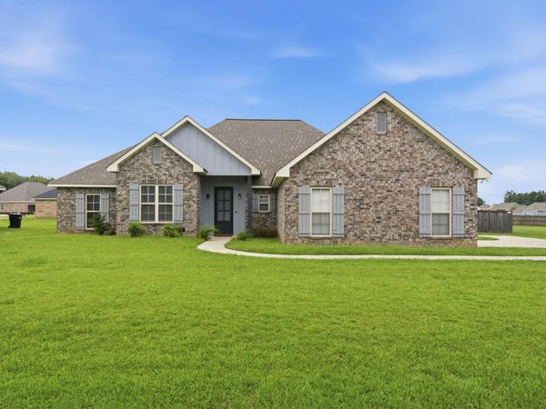 68 Berwick, Petal, MS 39465