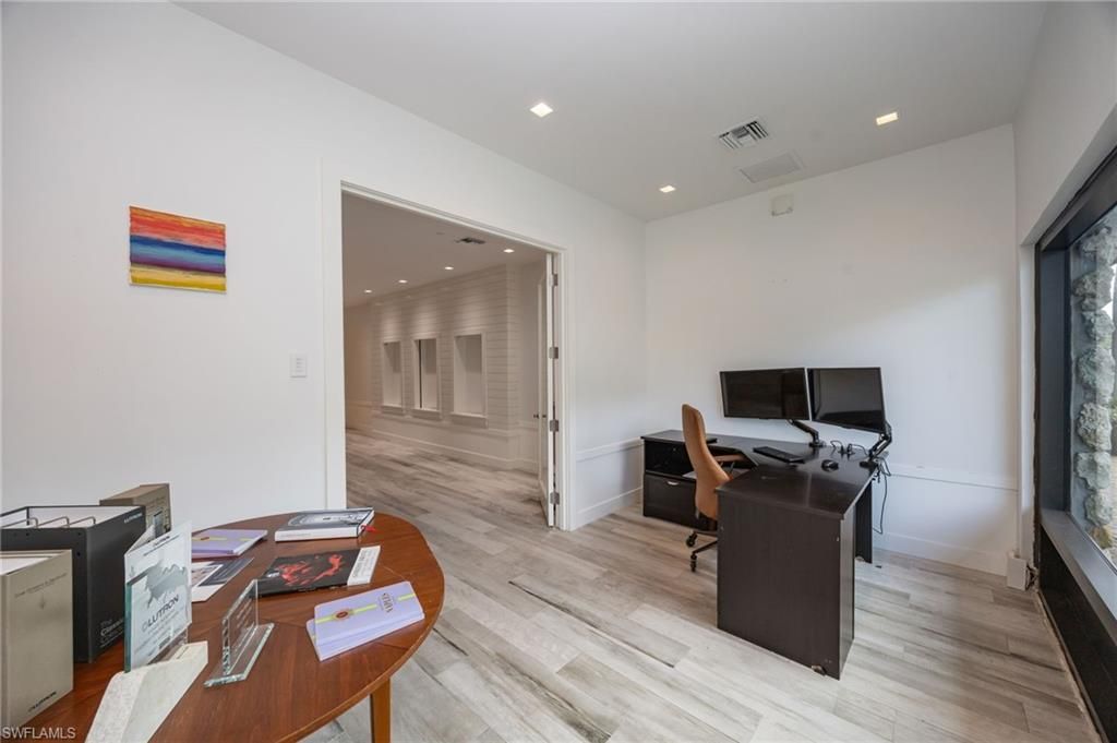 1025 5th Ave N, Unit B8, Naples, FL 34102 Photo
