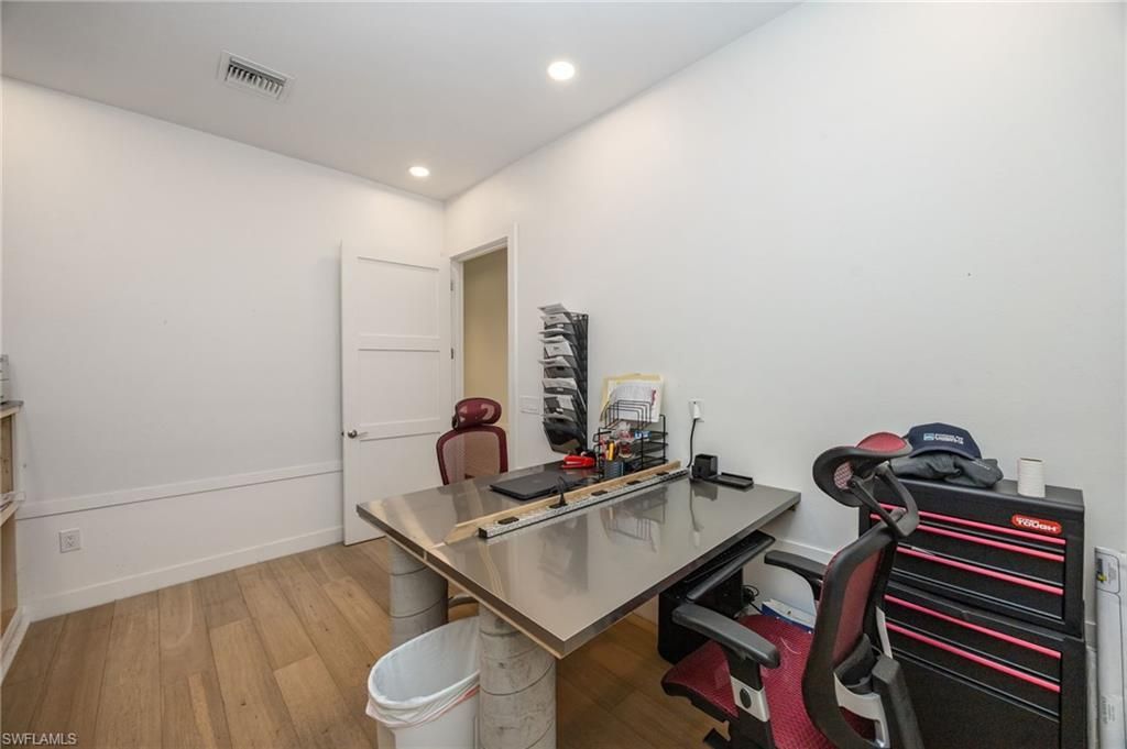 1025 5th Ave N, Unit B8, Naples, FL 34102 Photo