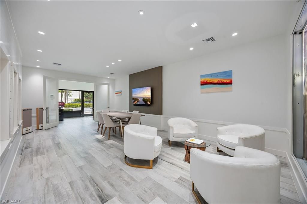 1025 5th Ave N, Unit B8, Naples, FL 34102 Photo