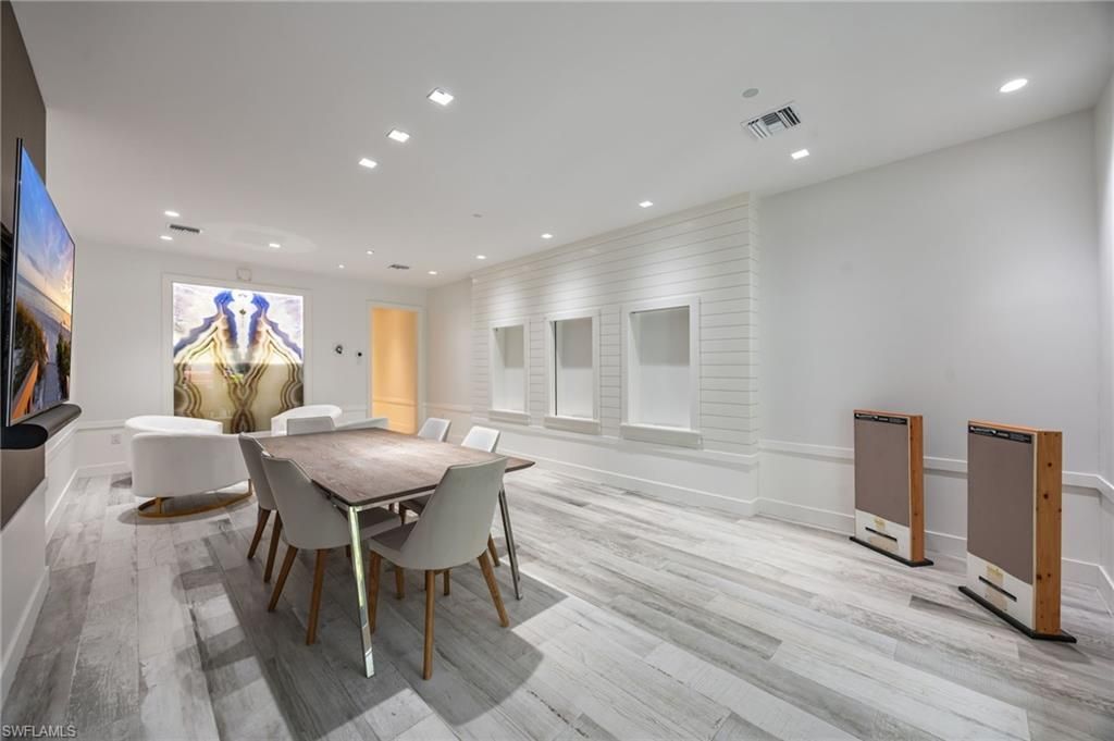 1025 5th Ave N, Unit B8, Naples, FL 34102 Photo