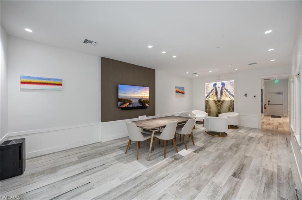 1025 5th Ave N, Unit B8, Naples, FL 34102 Photo