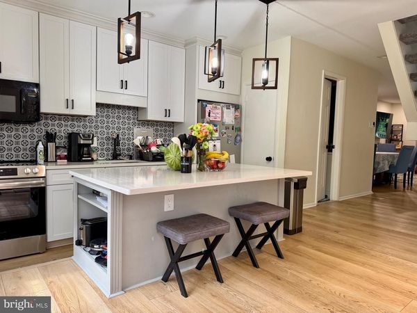 32 TAHOE, NEW HOPE, PA 18938