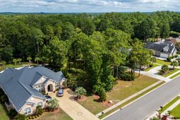2052 Woodburn Dr.  photo 4