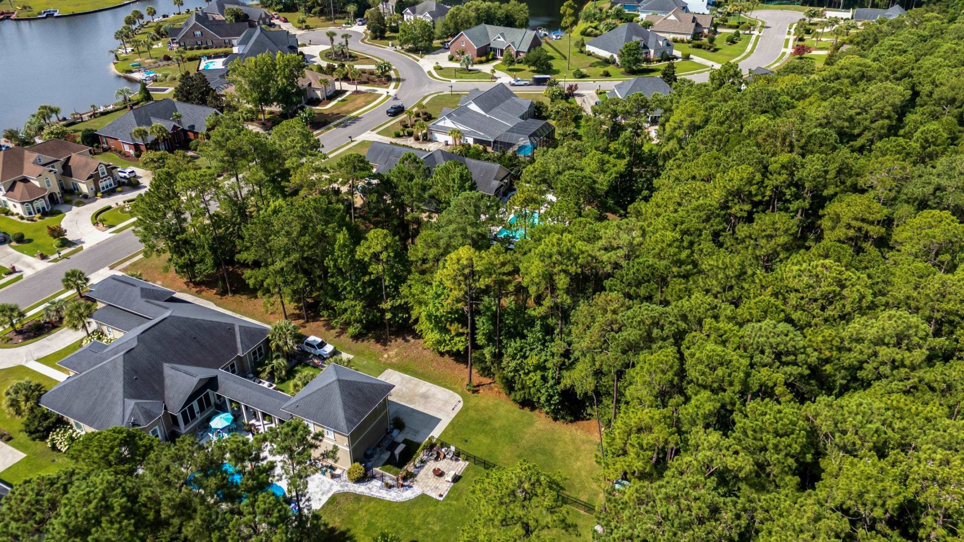 2052 Woodburn Dr.  Photo 5