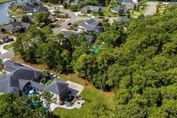 2052 Woodburn Dr.  photo 4