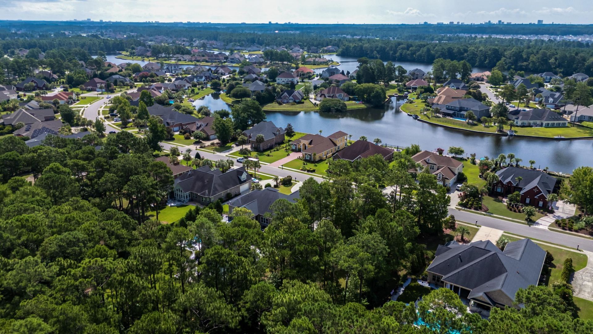 2052 Woodburn Dr.  Photo 8