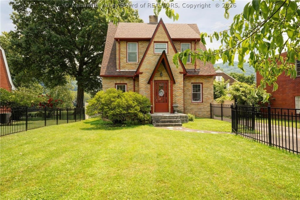6544 Roosevelt Avenue, Charleston, WV 24304 Main Photo