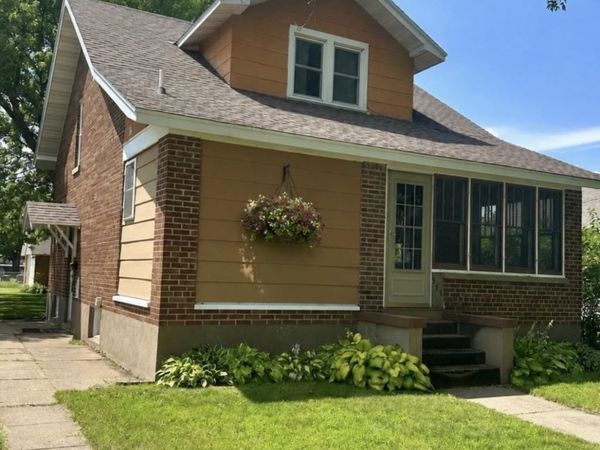 513 N Michigan Street, Prairie Du Chien, WI 53821