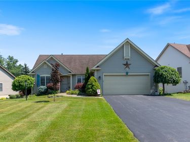 1104 Twin Leaf, Webster, NY 14580