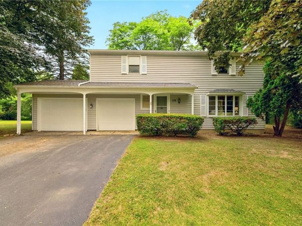 128 Cobblestone Drive, Rochester, NY 14623