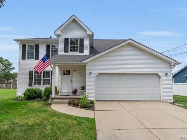 208 Crabapple Lane , Cheektowaga, NY 14227