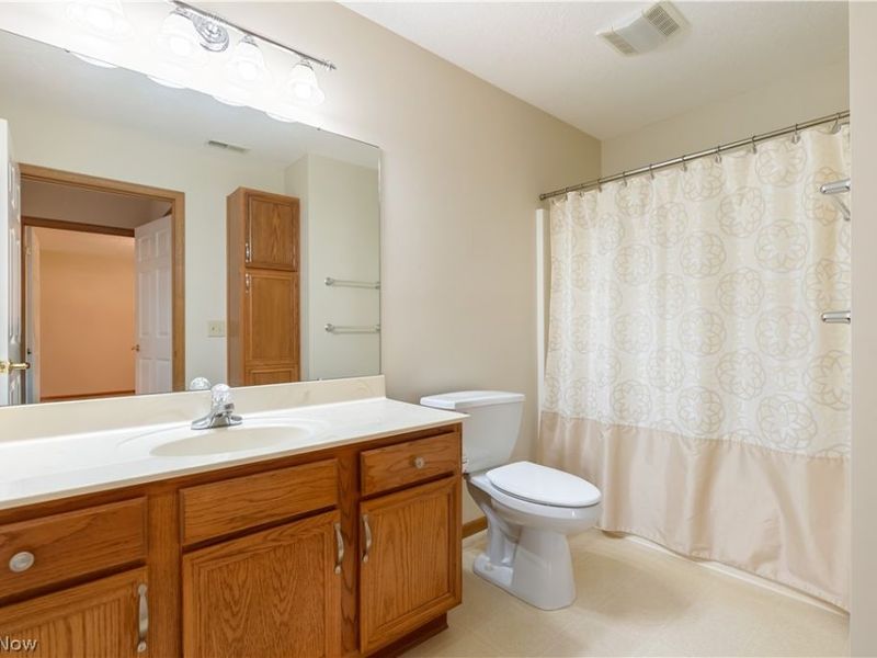 1344 Pebble Chase Circle NE, Massillon, OH 44646 Photo 27
