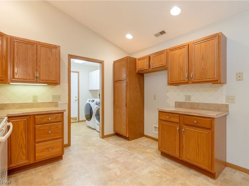 1344 Pebble Chase Circle NE, Massillon, OH 44646 Photo 6