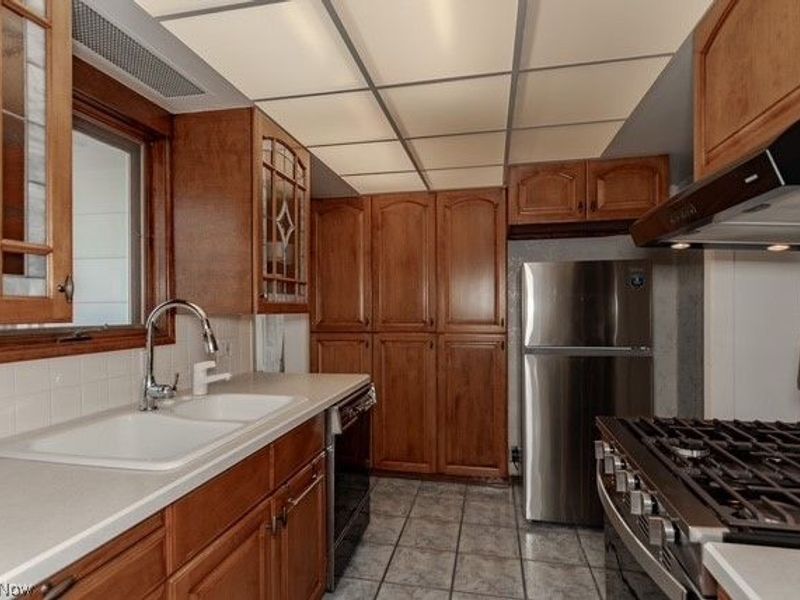 29127 Forestgrove Road, Willowick, OH 44095 Photo 11