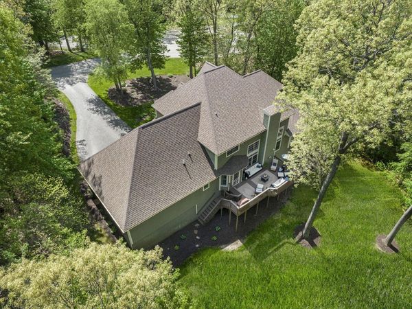 7023 Dunloe, Belmont, MI 49306