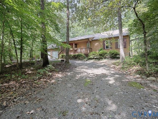 16319 Bent Barrel Road , Montpelier, VA 23192