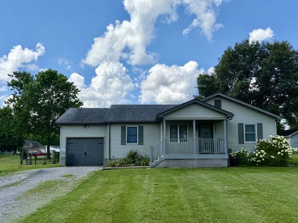 7567 Norris Drive, Marion, IL 62959