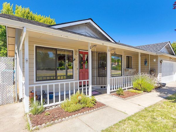 1609 Leonard Road, Grants Pass, OR 97527