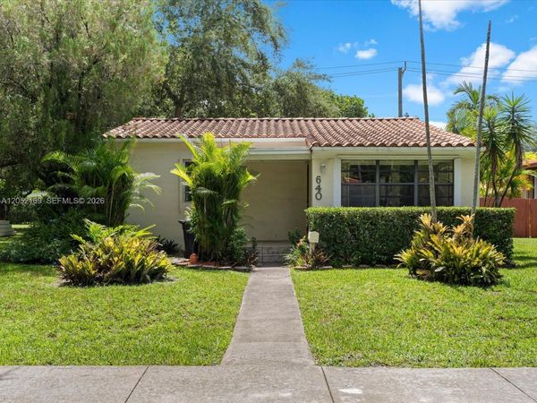 640 Cardinal St , Miami Springs, FL 33166