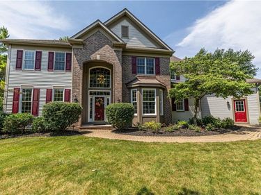 17 Royale Drive , Fairport, NY 14450