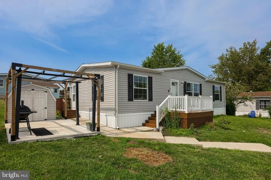 101 Fawn Meadow Court, Lancaster, PA 17603 Main Photo
