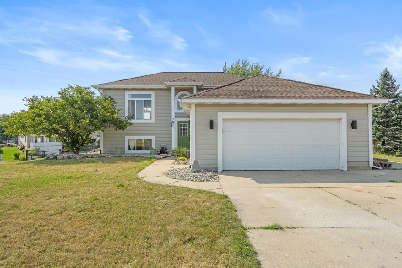 7571 Keiser Court, Hudsonville, MI 49426 Main Photo