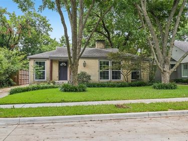 2314 Barberry Drive, Dallas, TX 75211