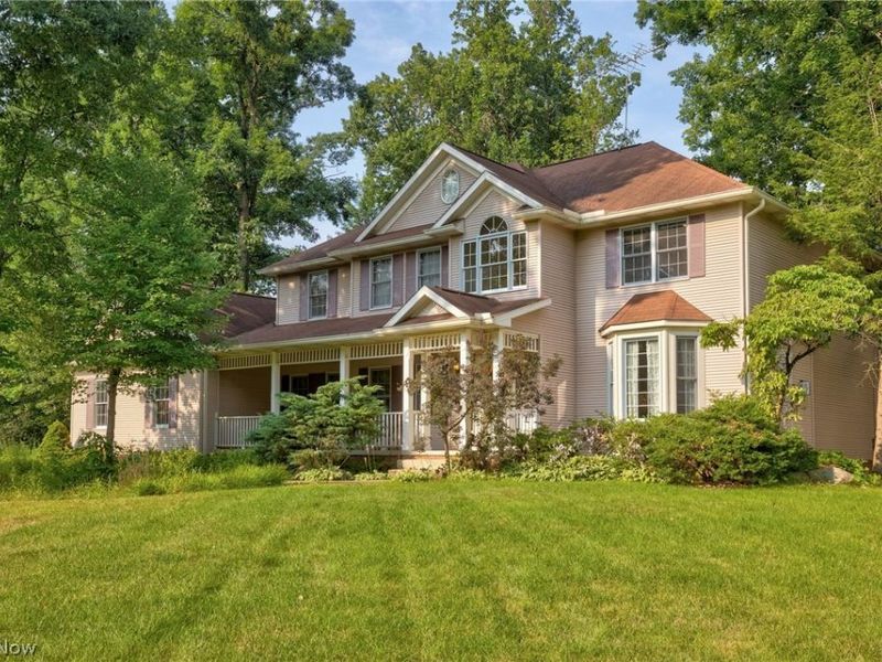 6506 Forestwood Street NW, Canton, OH 44718 Photo 2