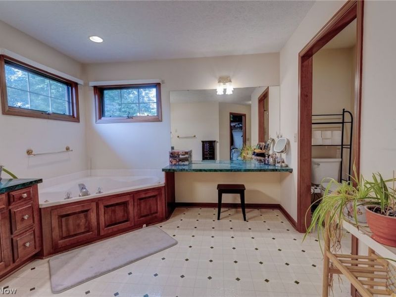 6506 Forestwood Street NW, Canton, OH 44718 Photo 26