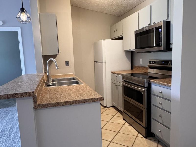 38 Woodland Hills Drive, Unit 12, Southgate, KY 41071 Photo 3