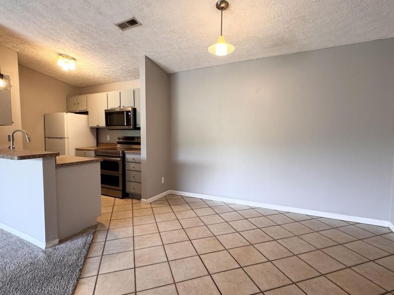 38 Woodland Hills Drive, Unit 12, Southgate, KY 41071 Photo 4