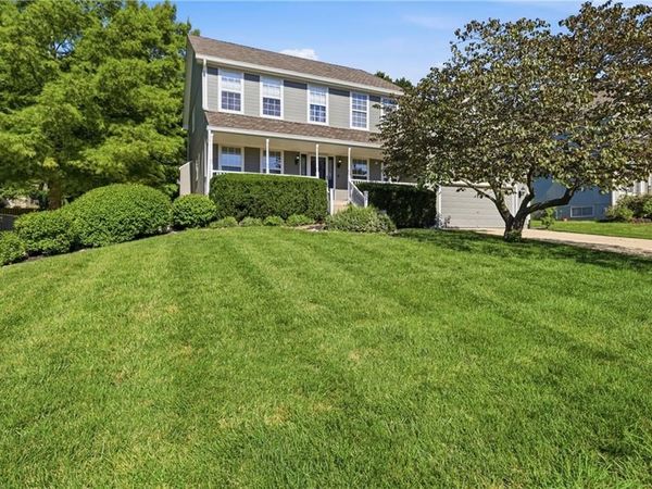 4312 SW Seattle Slew Drive, Lee's Summit, MO 64082