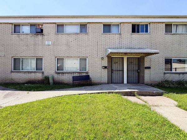 1215 Division Street , Chicago Heights, IL 60411