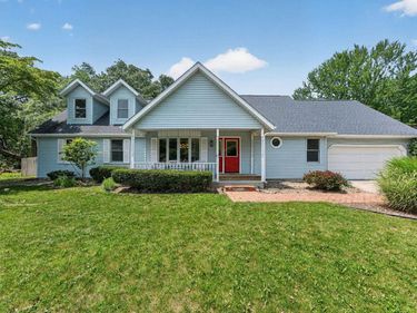 55757 Whispering Woods Lane, Osceola, IN 46561