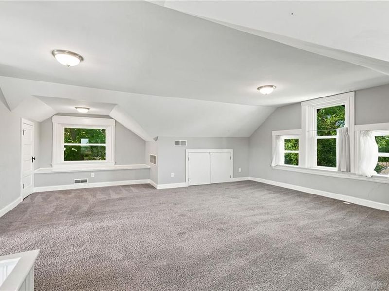 3229 Woodburn Avenue, Evanston, OH 45207 Photo 41