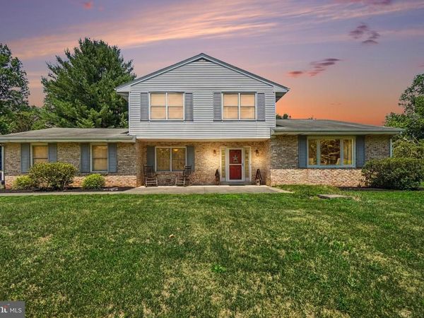 2525 VALLEY ROAD , MARYSVILLE, PA 17053
