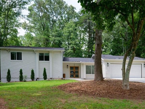 3469 Winter Hill Drive , Marietta, GA 30062