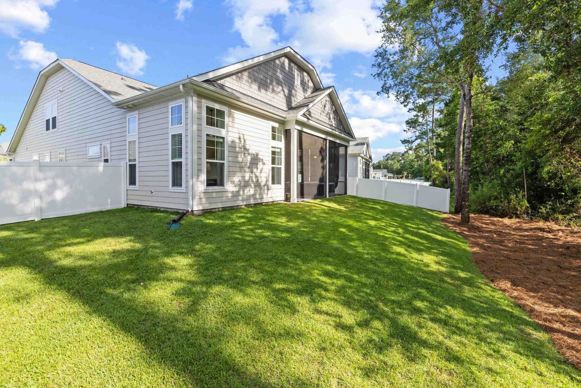 212 Starlit Way Photo 44