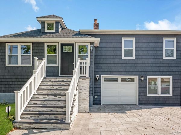 1043 Delaware Avenue , Island Park, NY 11558