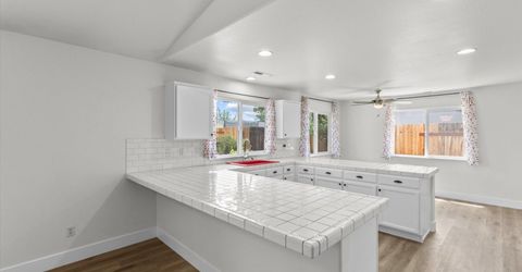 9830 Crystalline Drive, Reno, NV 89506 Photo