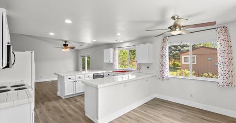9830 Crystalline Drive, Reno, NV 89506 Photo